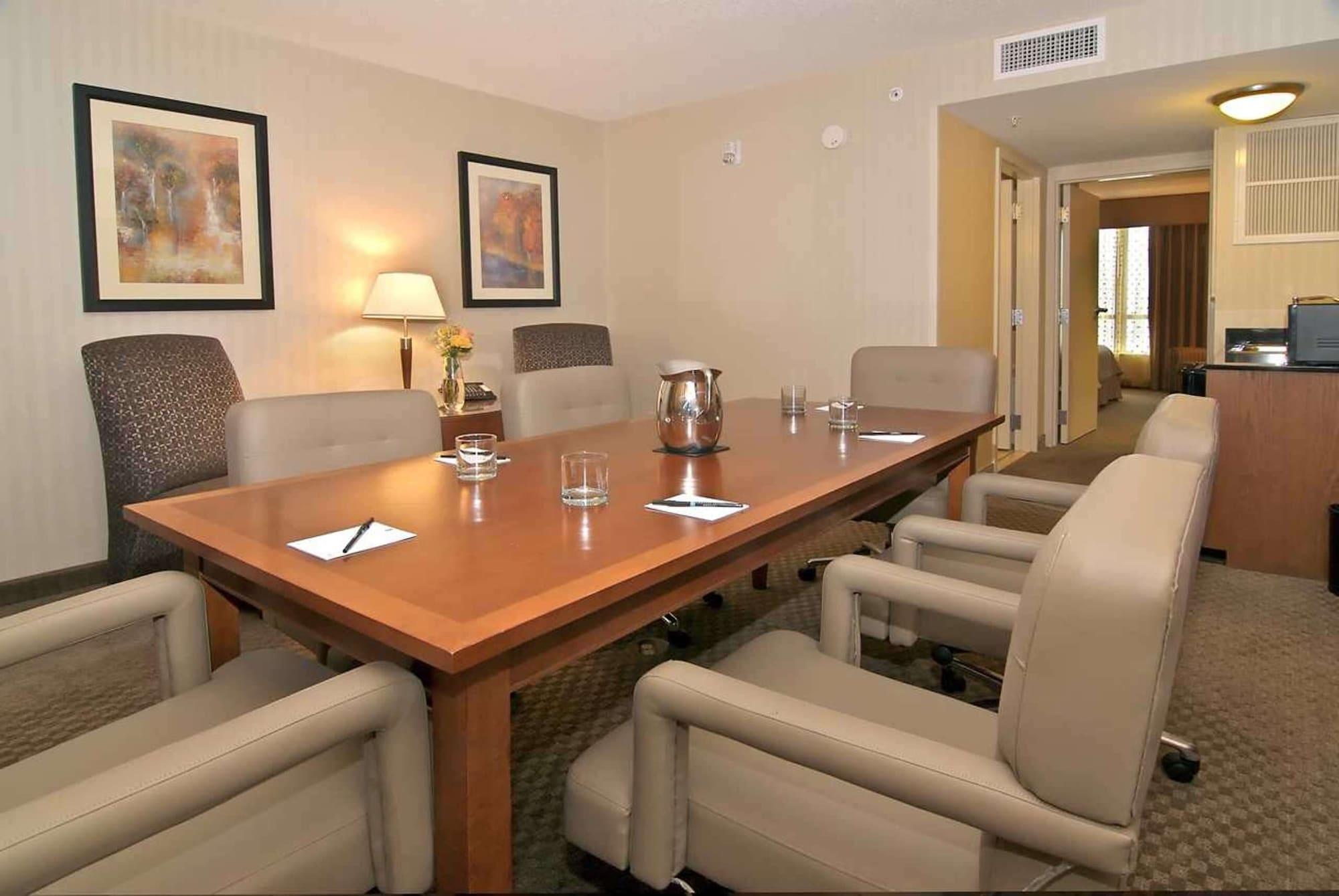 Embassy Suites By Hilton Dulles North Loudoun Экстерьер фото