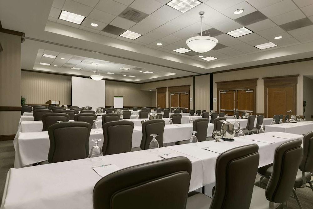 Embassy Suites By Hilton Dulles North Loudoun Экстерьер фото